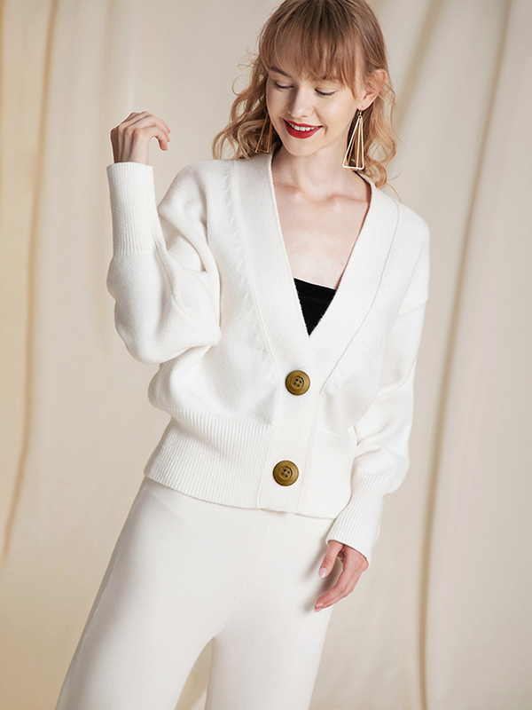 White Oversize Bamboo Button Design Knit Cardigan