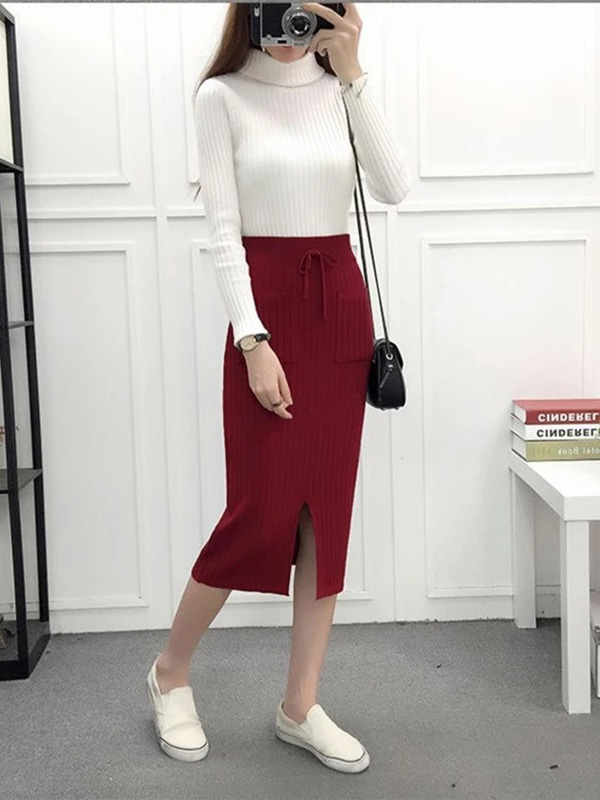 Red Front Split Design Knitted Skirts