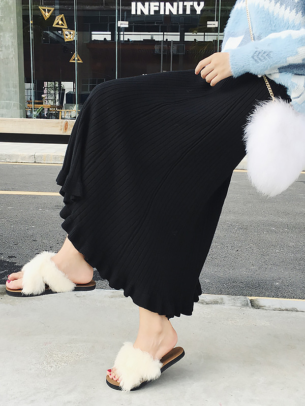 Black Lotus Leaf Edge Knitted Skirts