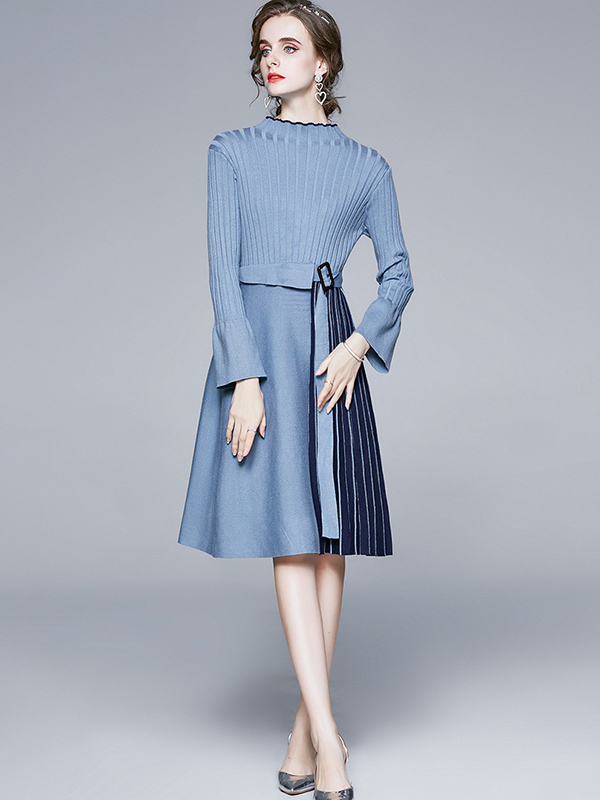 Blue Stand Collar Flared Sleeve Knit Pleated Dress