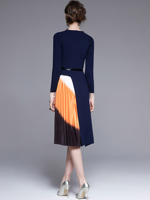 Navy Blue Knit Dress with Gradient Pattern Pleated Skirt