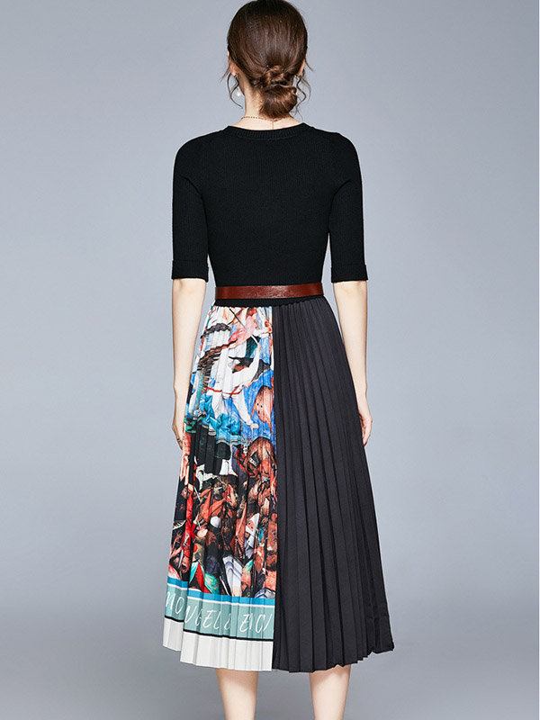 Black Round Neck Floral Print Pleated Knit Dress