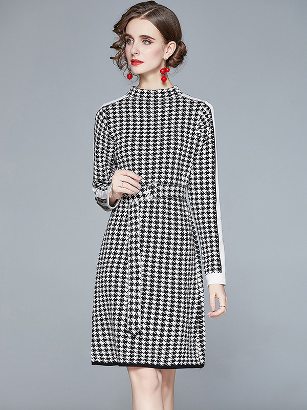 Black Standard Collar Houndstooth Knit Dress with Belt