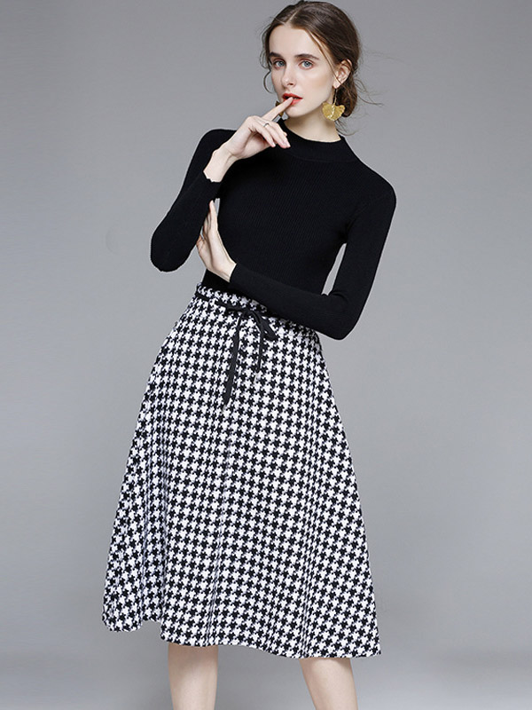 Black Tie Waist Knit Dress in Houndstooth Print