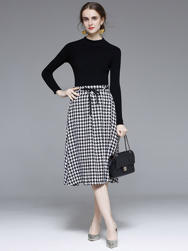 Black Tie Waist Knit Dress in Houndstooth Print