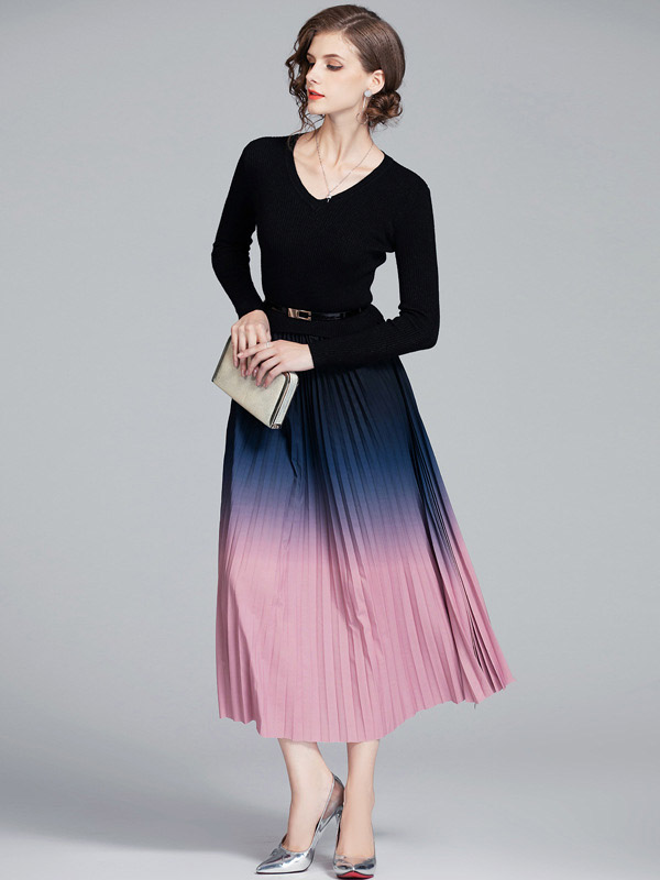 Black Gradient Color Pleated Knitted Dress