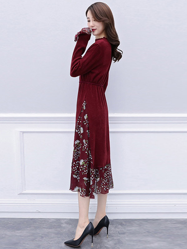 Burgundy Knitted Midi Dress in Floral Print