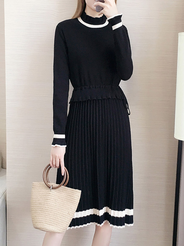 Black Knit Plated Dress in Ruffle Detail