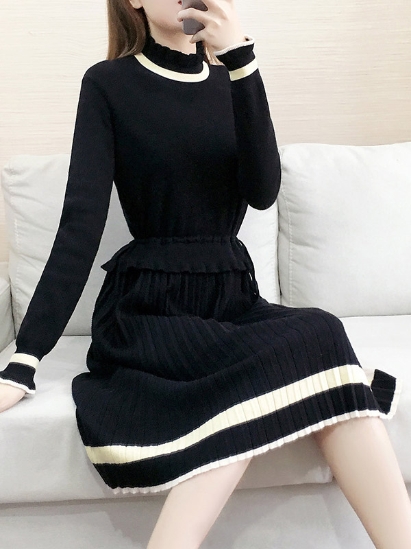 Black Knit Plated Dress in Ruffle Detail