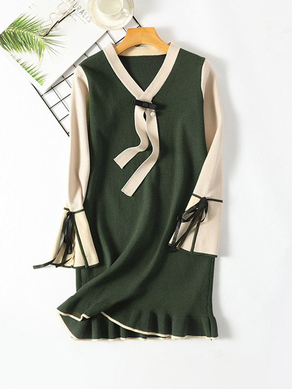 Green Knit A-line Dress in Ribbon Detail