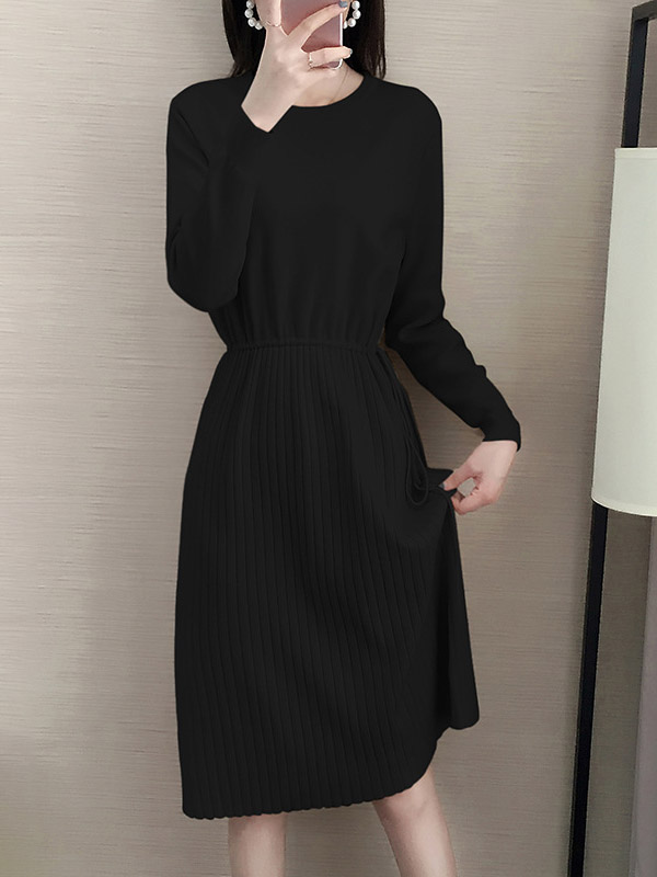 Black Tie Waist Knitted Dress