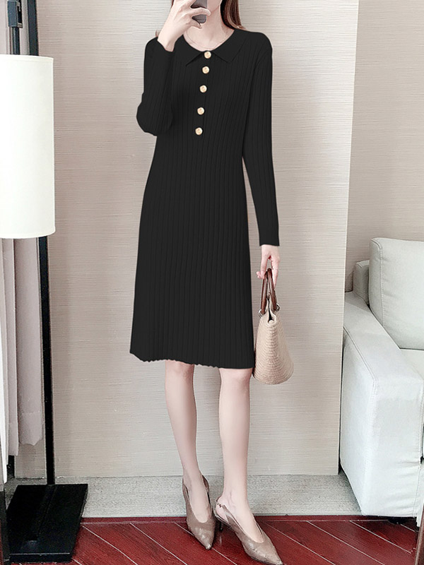 Black Ponit Collar Knitted Dress with Button Decoration