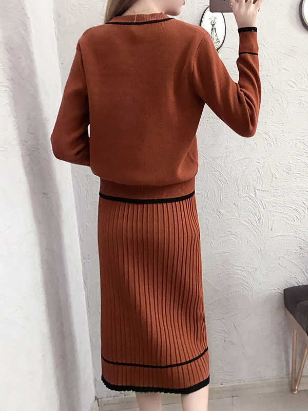 Brown V-Neck Knit Top with Pleated Skirt