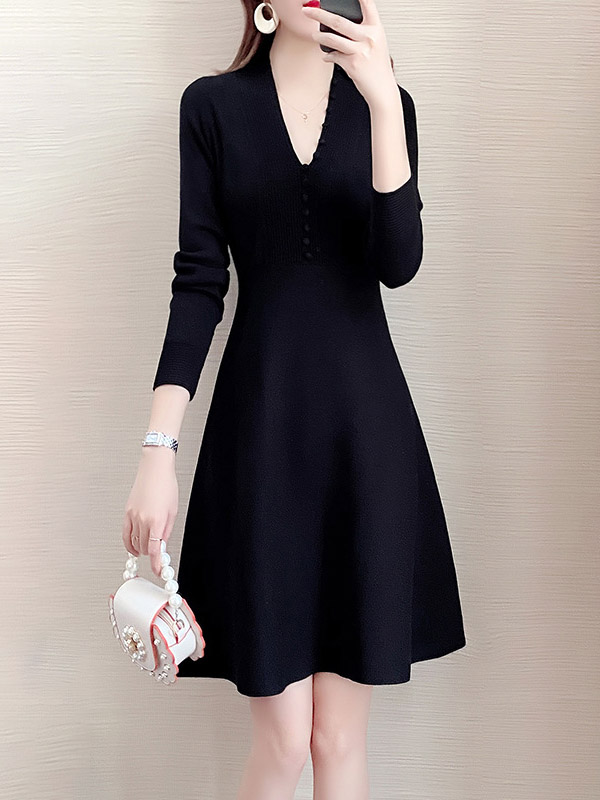 Black V-neck Knitted Skater Dress