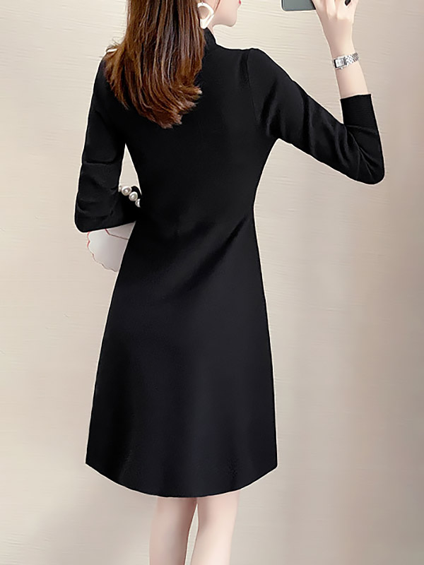 Black V-neck Knitted Skater Dress