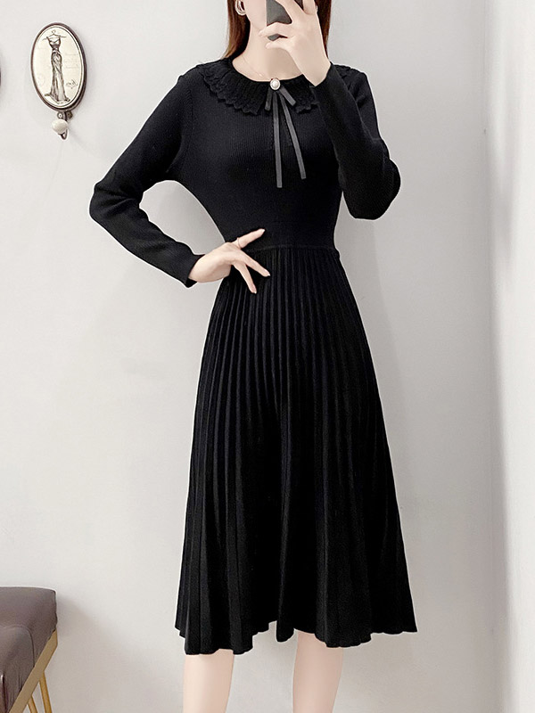 Black Ruffle Collar Knitted Pleated Dress