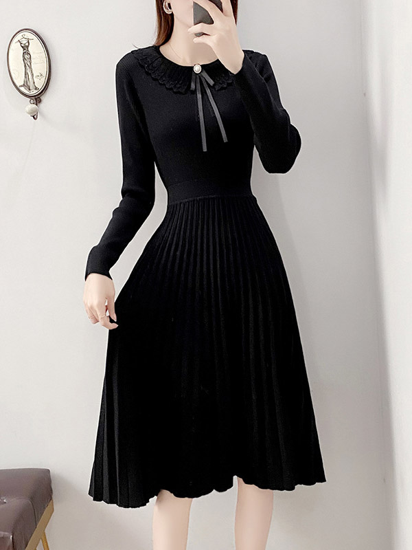 Black Ruffle Collar Knitted Pleated Dress