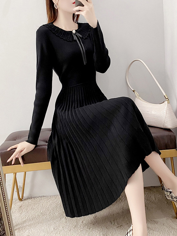 Black Ruffle Collar Knitted Pleated Dress