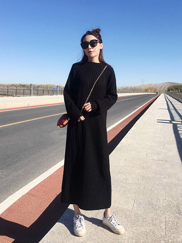 Black Stand Collar Knitted Maxi Dress