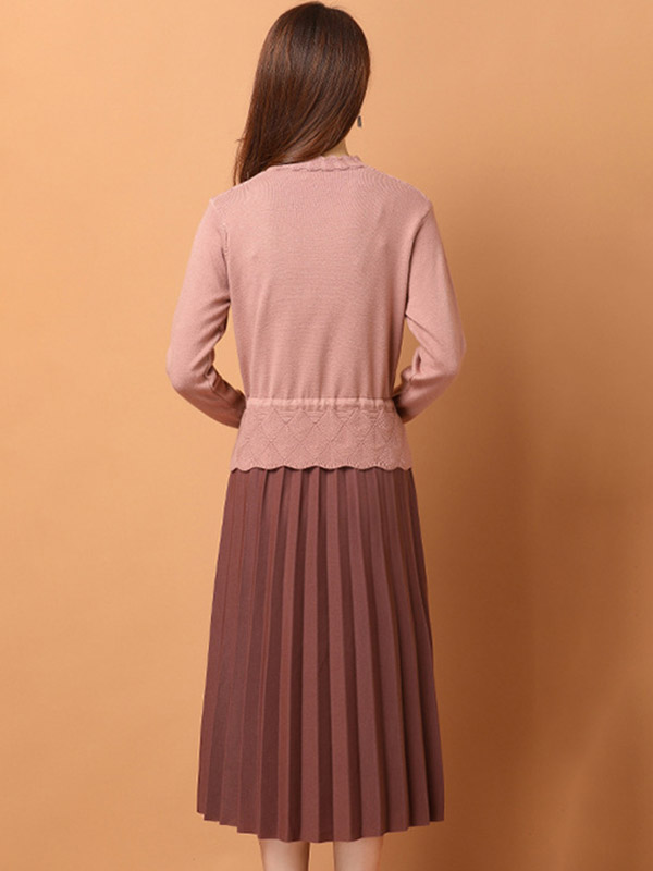 Pink Knit Pleated Dress with Floal Hem