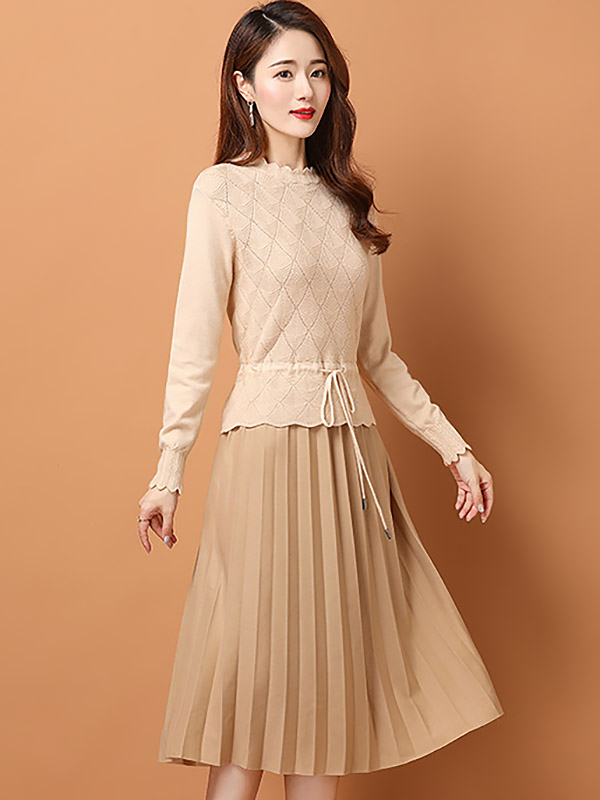 Apricot Knit Pleated Dress with Floal Hem