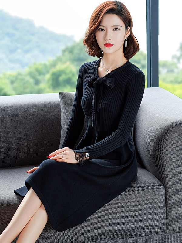 Black Tie Collar A-line Knit Dress with Lace Detail