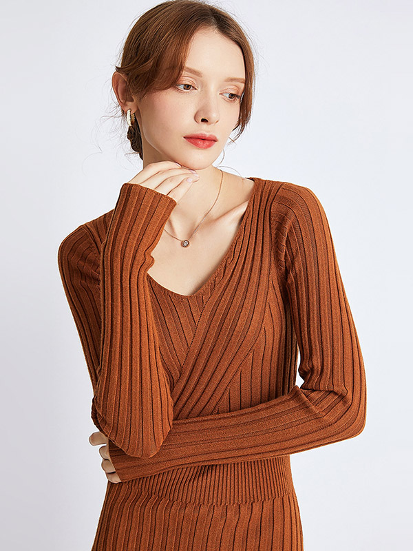 Brown V Neck Ribbed Style Knit Maxi Dress