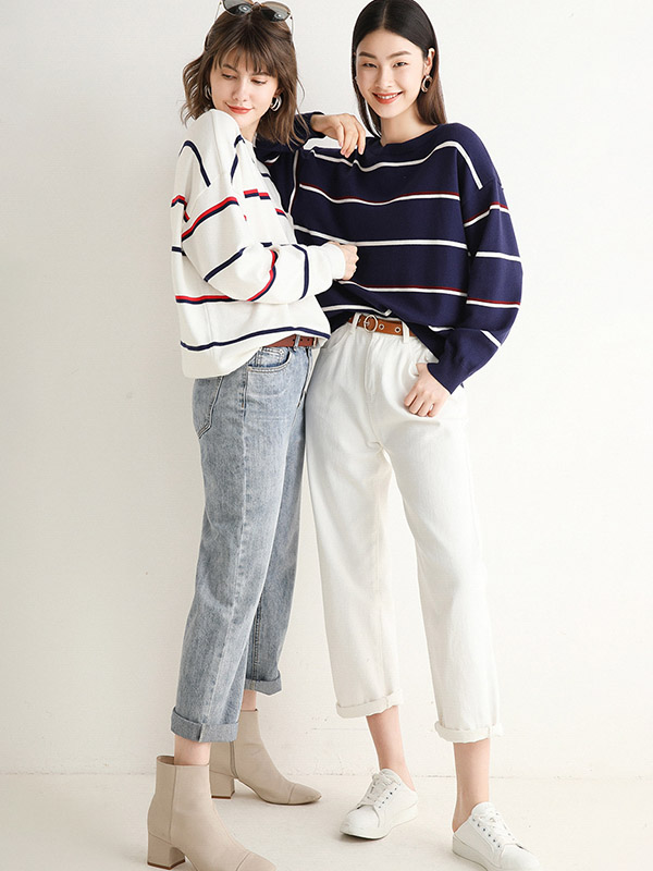 White Round Neck Knit Sweaters With Stripes