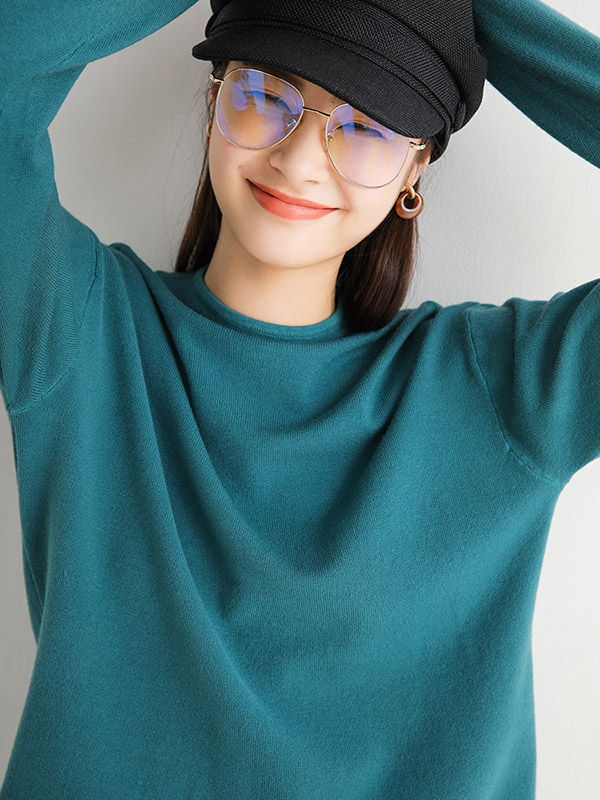 Blue Round Neck Solid Color Knit Sweaters