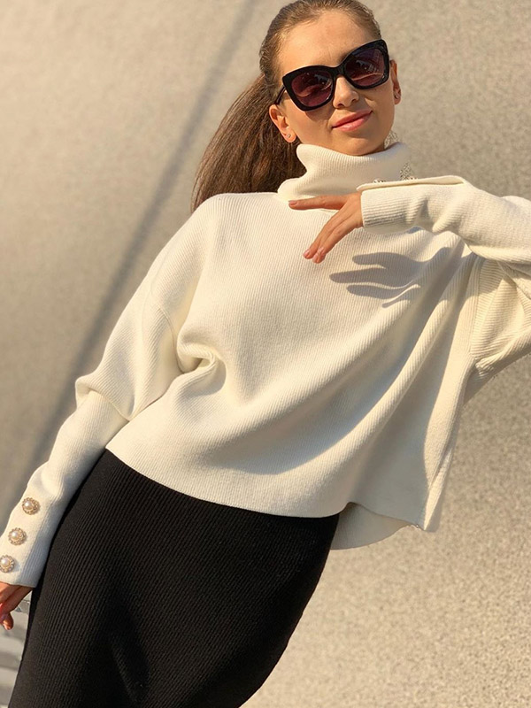 White Funnel Neck Solid Color Knit Sweaters