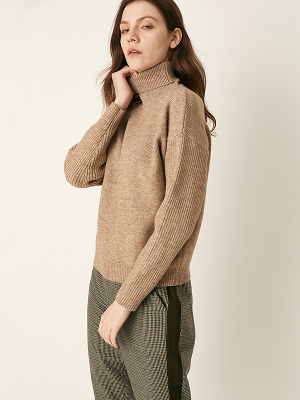 Khaki Roll Neck Warm and Loose Knit Sweaters