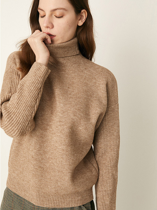 Khaki Roll Neck Warm and Loose Knit Sweaters