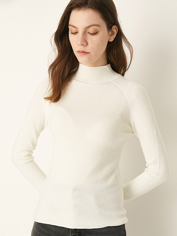 White Stand Collor Classic Base Knit Sweaters