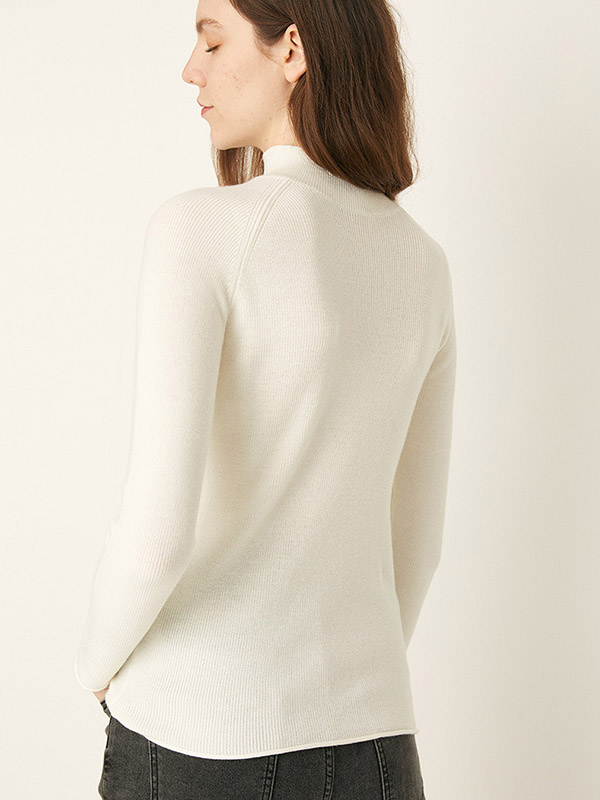 White Stand Collor Classic Base Knit Sweaters