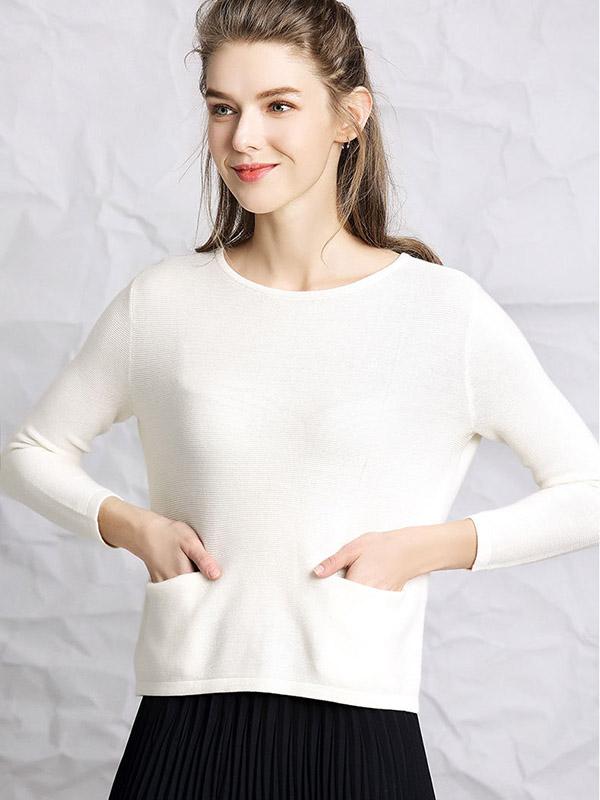 White Round Neck Pullover Knitted Sweaters