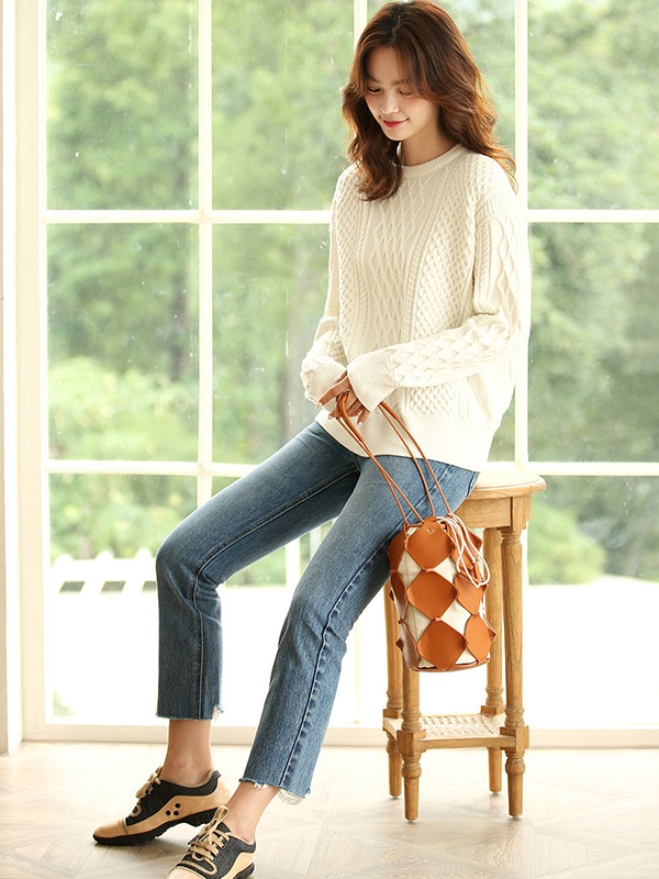 White Loose Diamond Twist Knit Sweaters