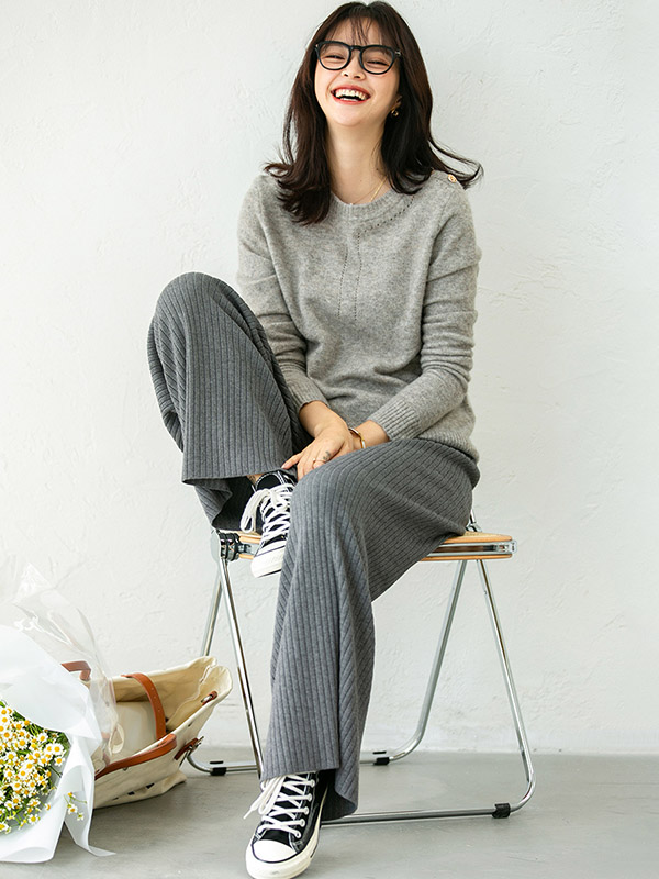 Grey Round Neck Loose Solid Color Knit Sweaters