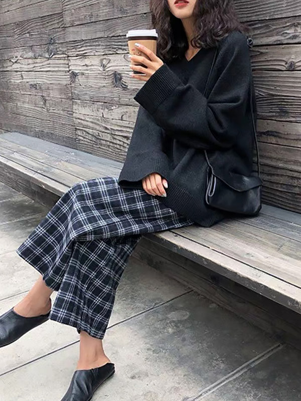 Black V Neck Loose Languid  Sweater