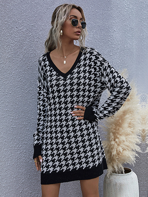 Black And White Oversize Slim Waist V-Neck Sweater