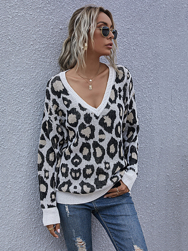 Black Oversize V-neck Leopard Print Knitted Sweater