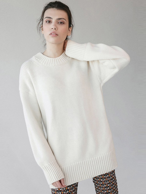 White Half High Collar Solid Color Casual Knitted Sweater