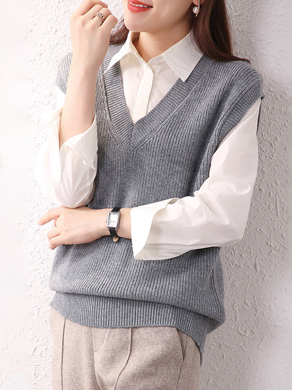 Grey V-neck Oversize Knit Vest