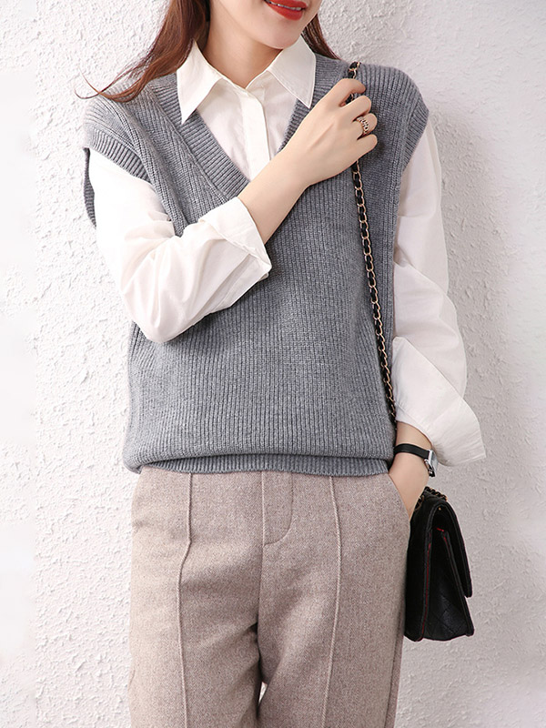 Grey V-neck Oversize Knit Vest