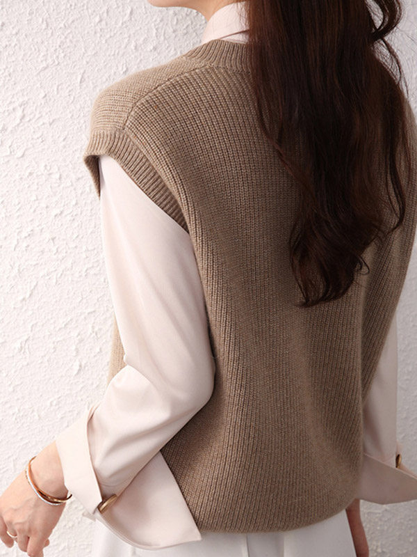 Khaki V-neck Oversize Knit Vest