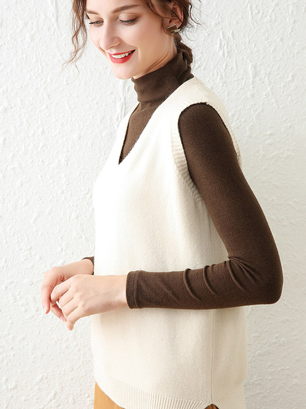 Beige V-neck Side Split Knit Vest