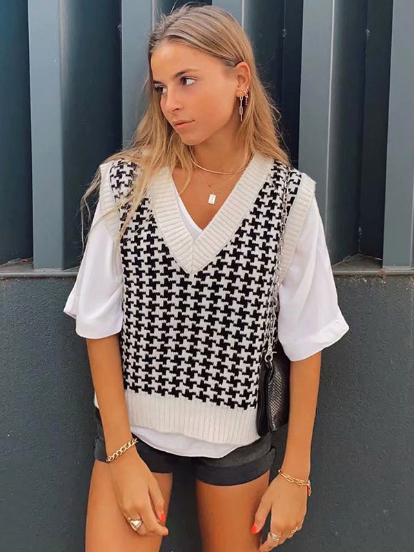 Black & White Contrast Side Split Oversize Knit Vest