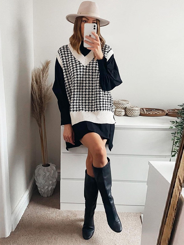 Black & White Contrast Side Split Oversize Knit Vest