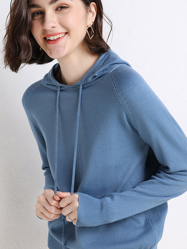 Blue Long Sleeves Medium Knit Hoodies