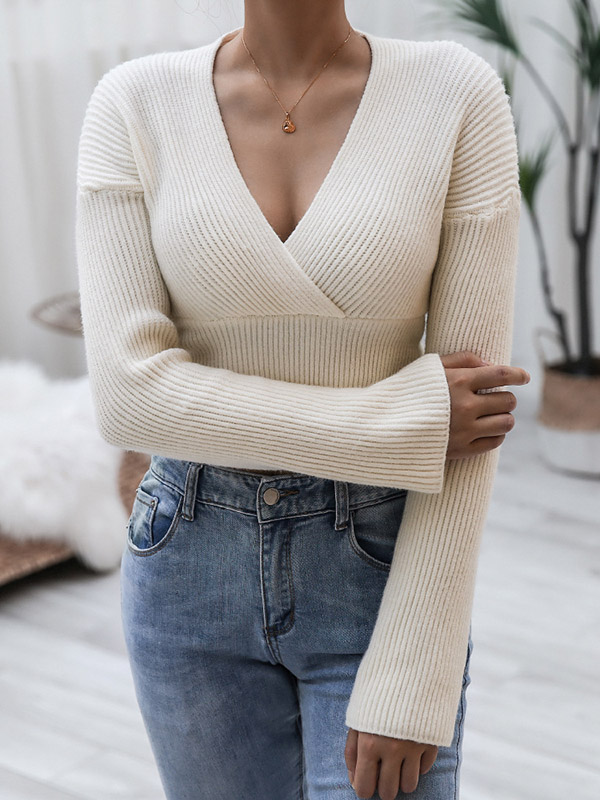 White Plunge V-neck Long Sleeve Cropped Tops