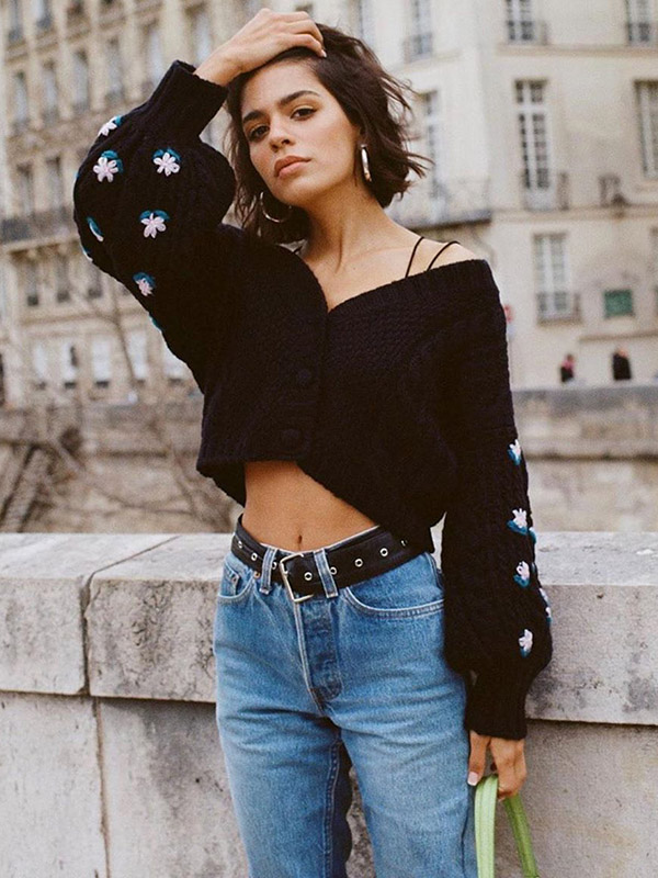 Black Floral Pattern Knit Cropped Tops